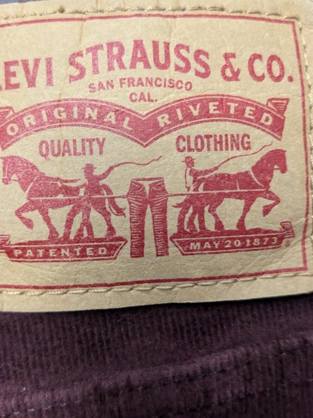 Levi's 724 Maroon High Rise Straight Leg Corduroy Pants Size W 29 x L 32 - Picture 6 of 7